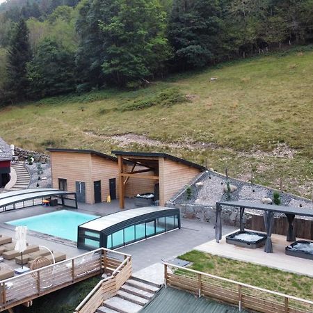 La Ferme De Rochesson, Jacuzzis & Piscine Commune المظهر الخارجي الصورة